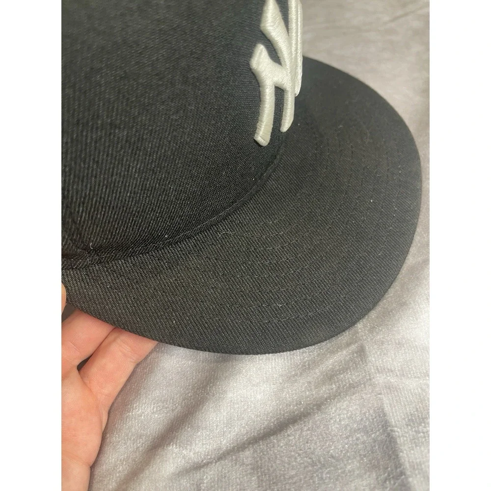 New York Yankees Hat Cap New Era 59FIFTY Fitted Mens 7 Black Baseball MLB